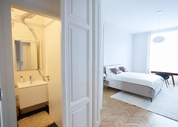 Real Deluxe Next To Danube *