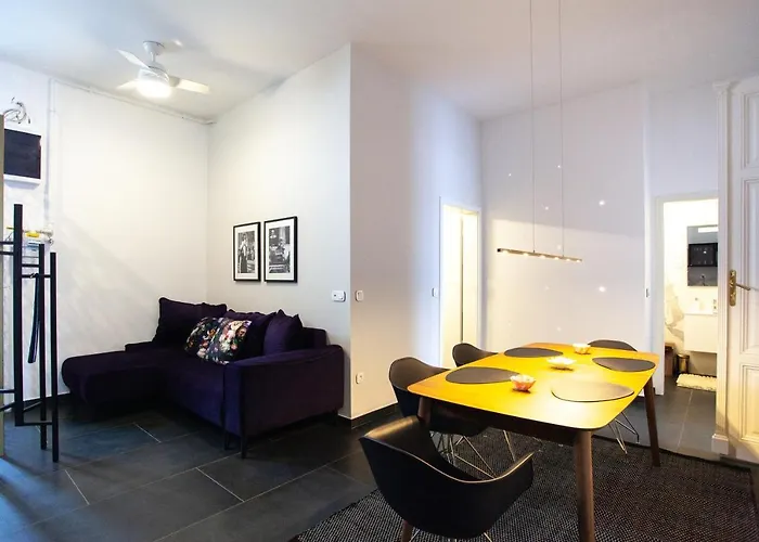 Appartement Real Deluxe Next To Danube Budapest