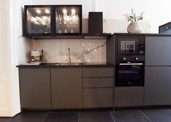 Real Deluxe Next To Danube Apartment