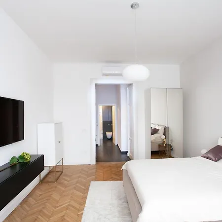 Real Deluxe Next To Danube *